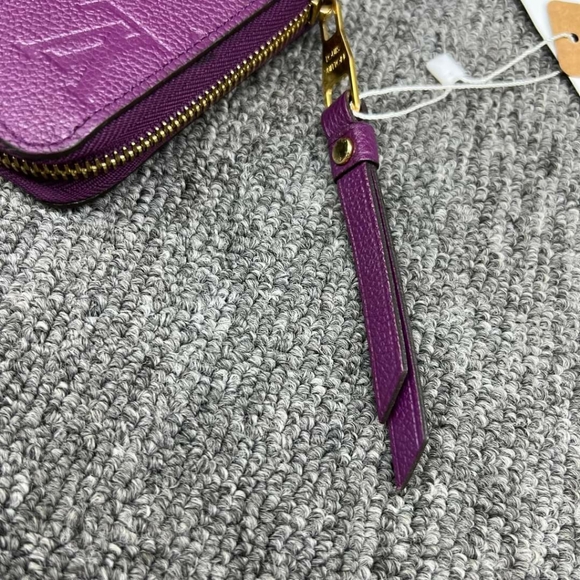 100% Authentic Louis Vuitton Empreinte Purple Zippy - Picture 8 of 13